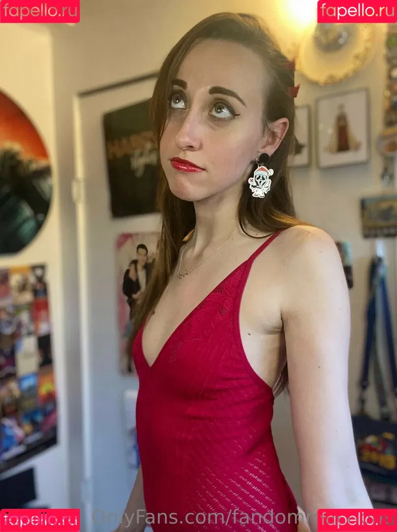 FandomReactions / fandomreactgirls Onlyfans Photo Gallery 