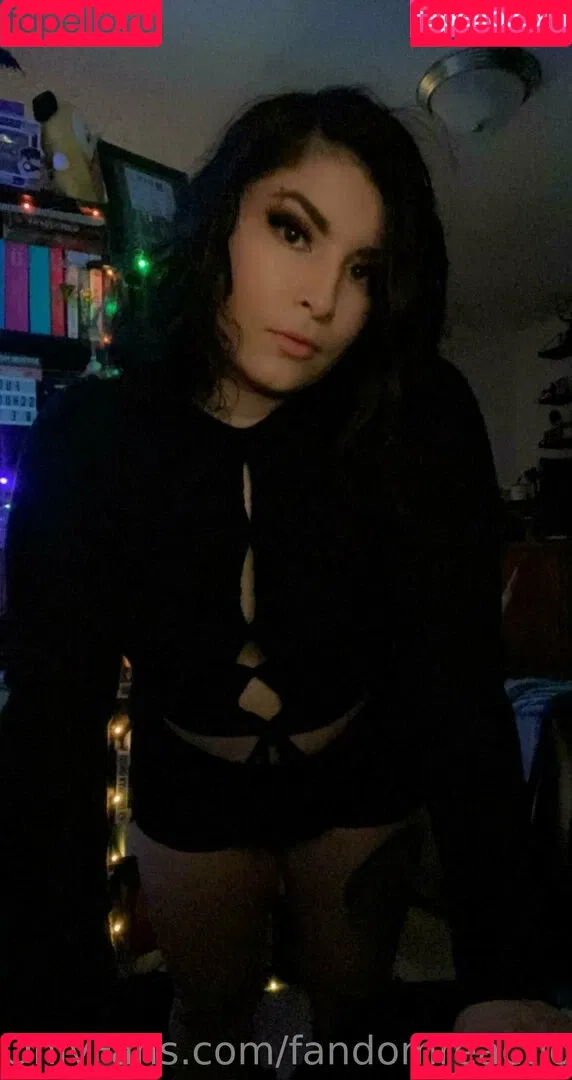 FandomReactions / fandomreactgirls Onlyfans Photo Gallery 