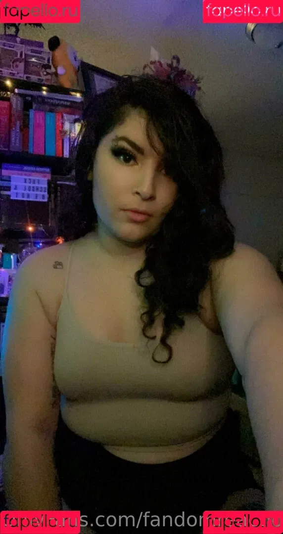 FandomReactions / fandomreactgirls Onlyfans Photo Gallery 