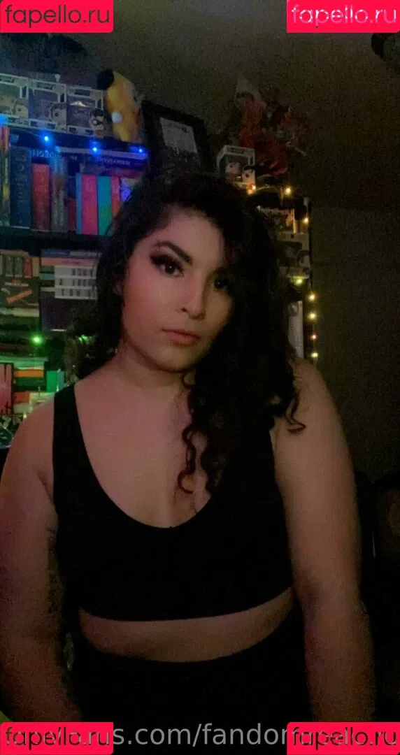 FandomReactions / fandomreactgirls Onlyfans Photo Gallery 