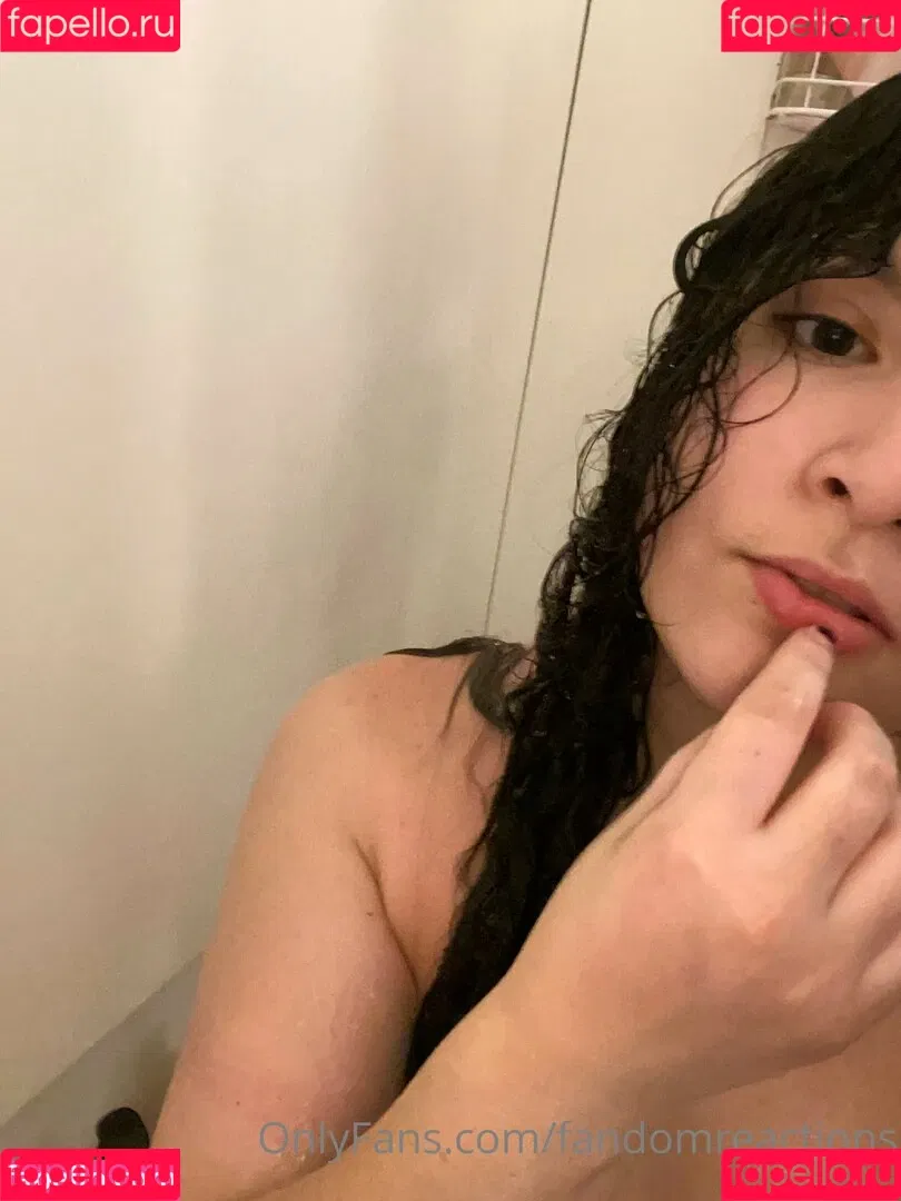 FandomReactions / fandomreactgirls Onlyfans Photo Gallery 