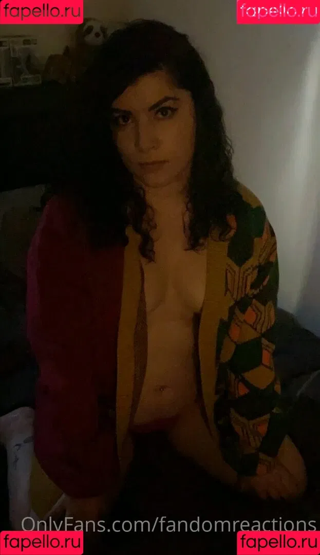 FandomReactions / fandomreactgirls Onlyfans Photo Gallery 