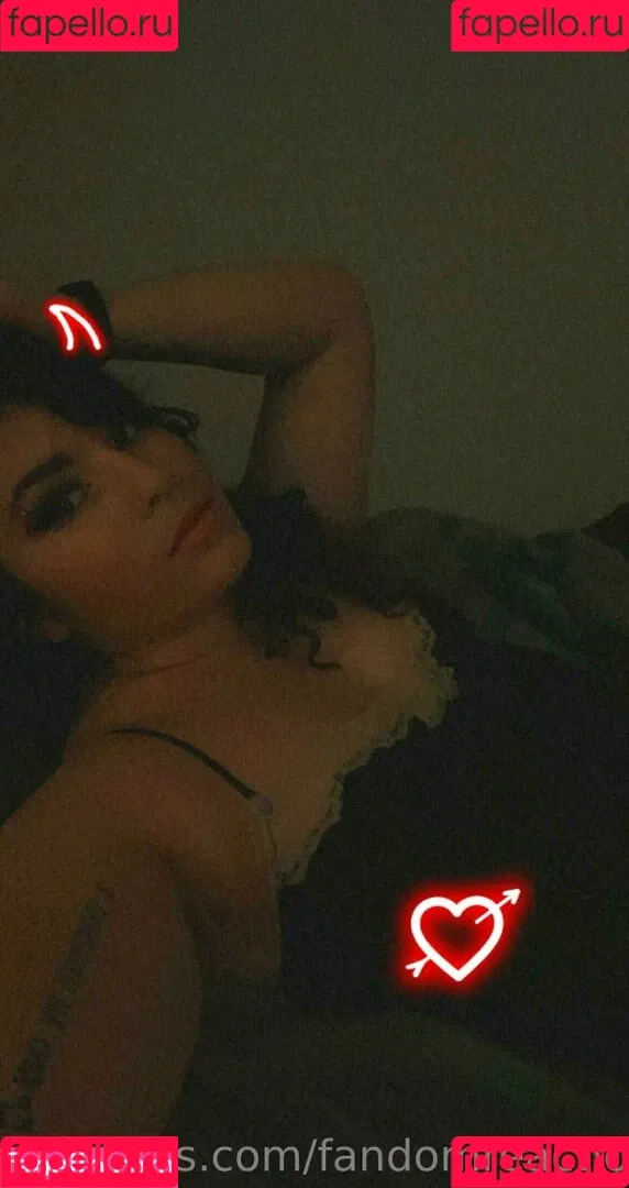 FandomReactions / fandomreactgirls Onlyfans Photo Gallery 