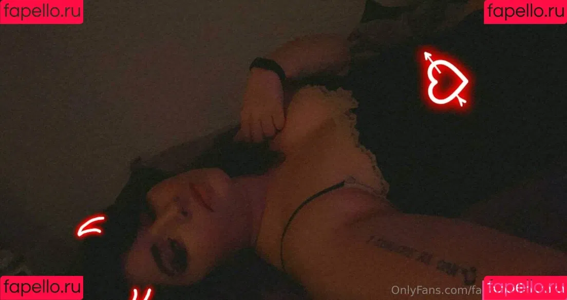 FandomReactions / fandomreactgirls Onlyfans Photo Gallery 
