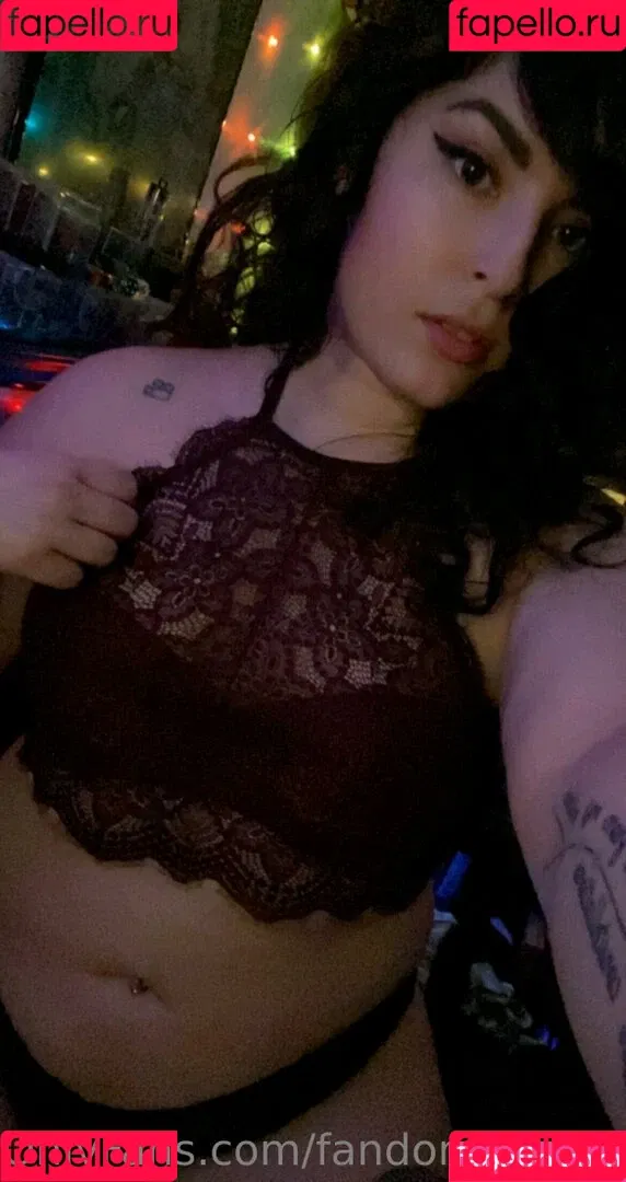 FandomReactions / fandomreactgirls Onlyfans Photo Gallery 