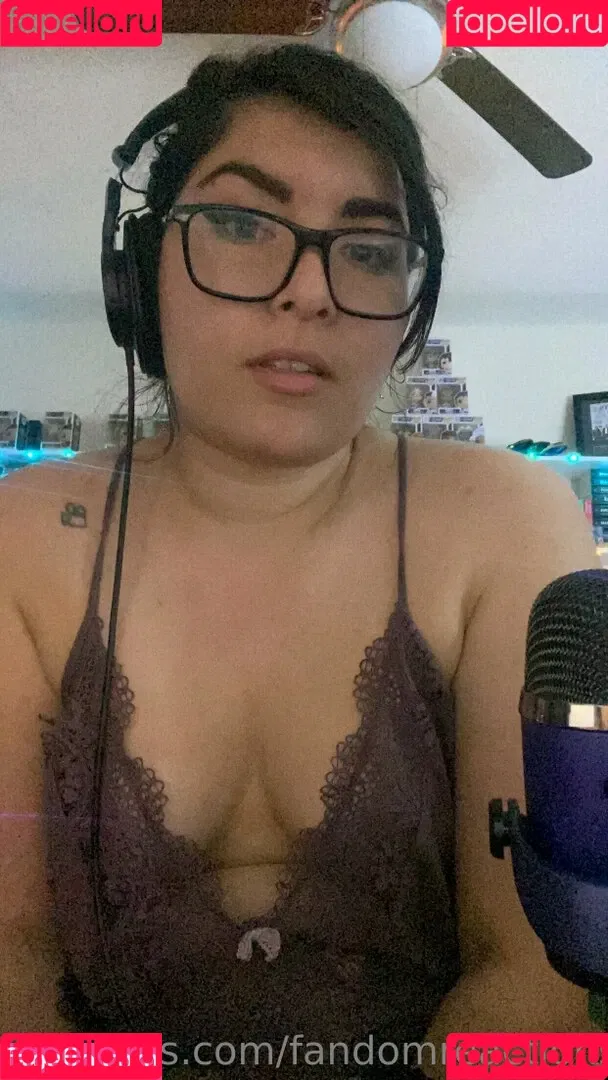 FandomReactions / fandomreactgirls Onlyfans Photo Gallery 
