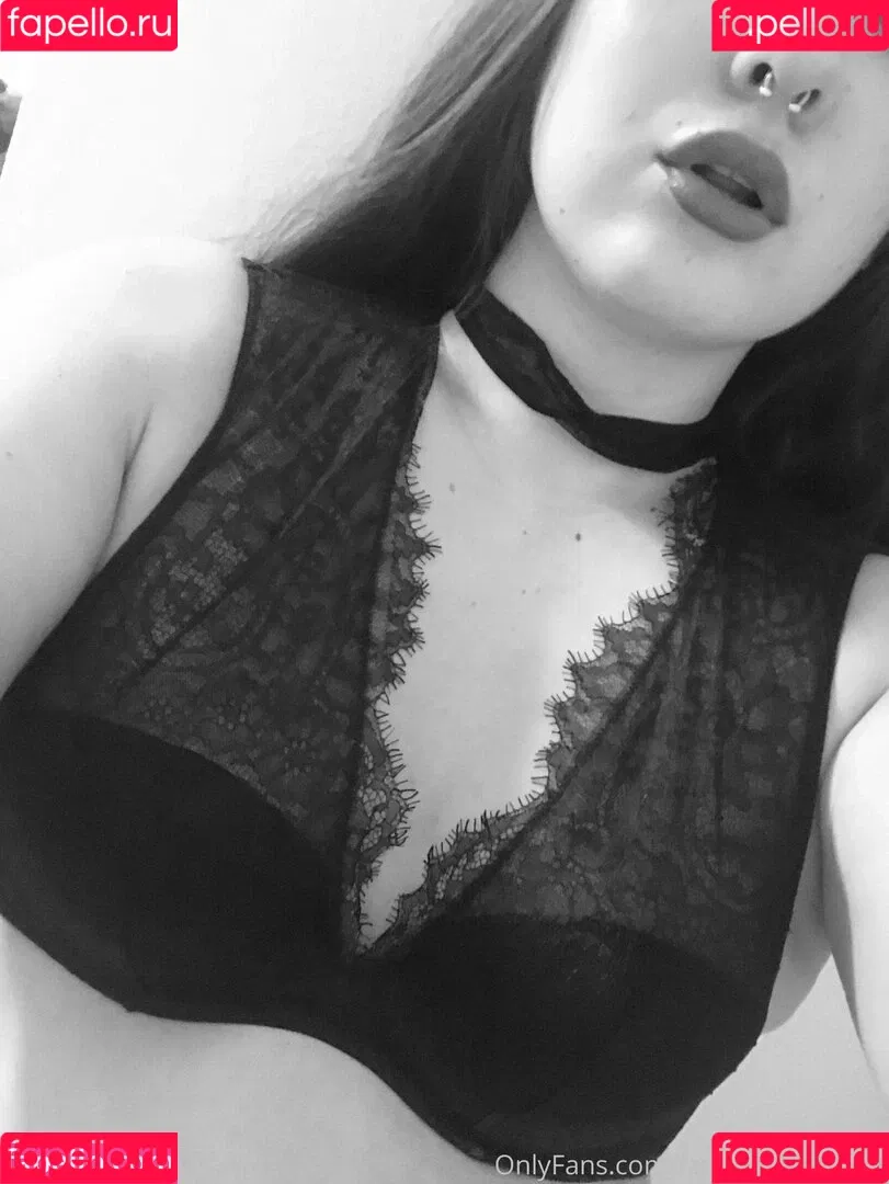 FandomReactions / fandomreactgirls Onlyfans Photo Gallery 