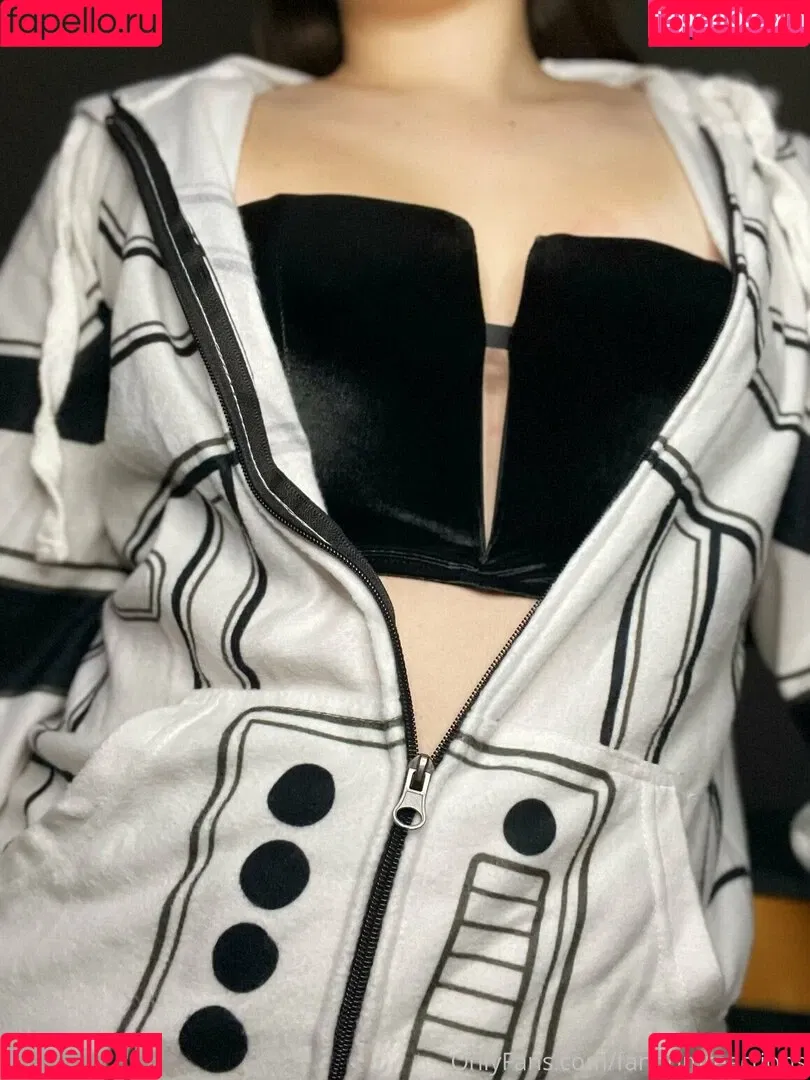 FandomReactions / fandomreactgirls Onlyfans Photo Gallery 