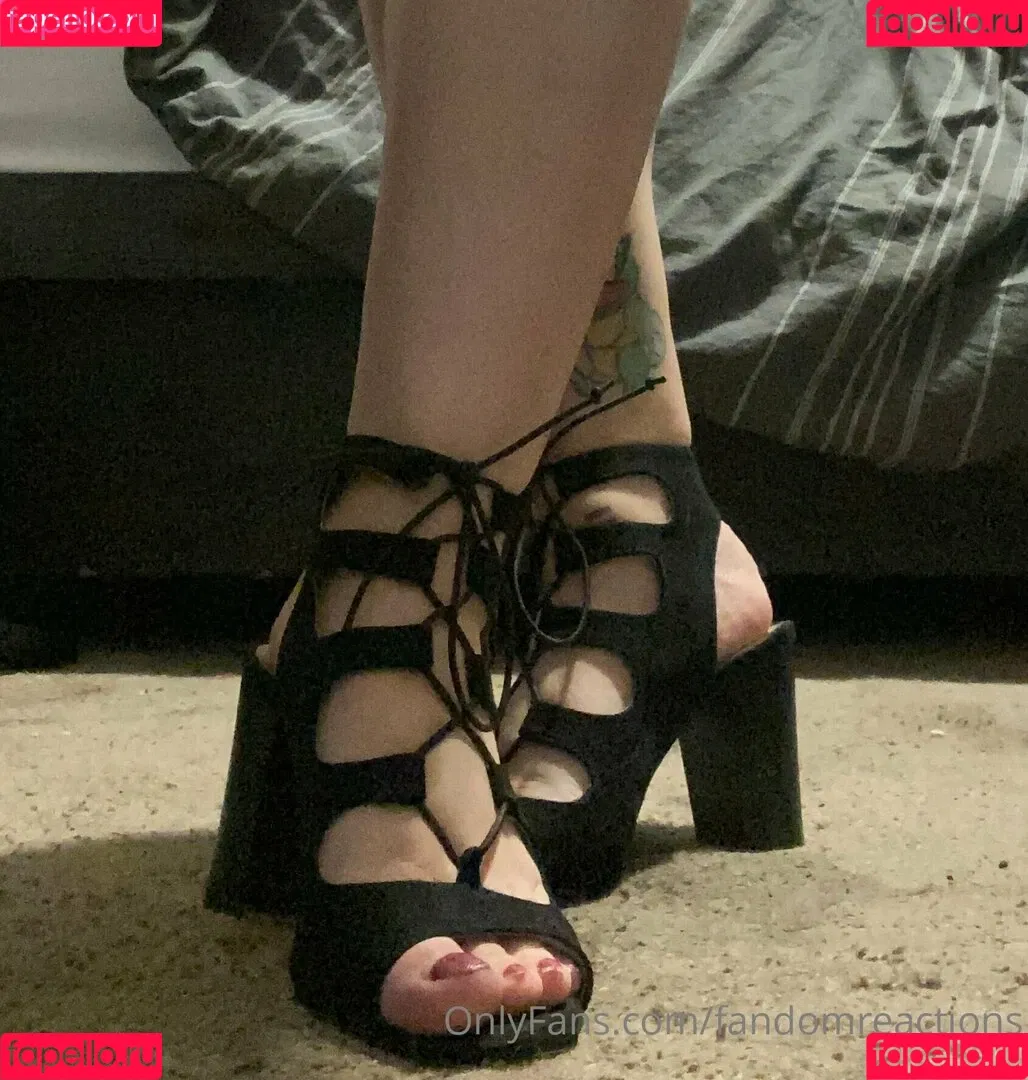 FandomReactions / fandomreactgirls Onlyfans Photo Gallery 
