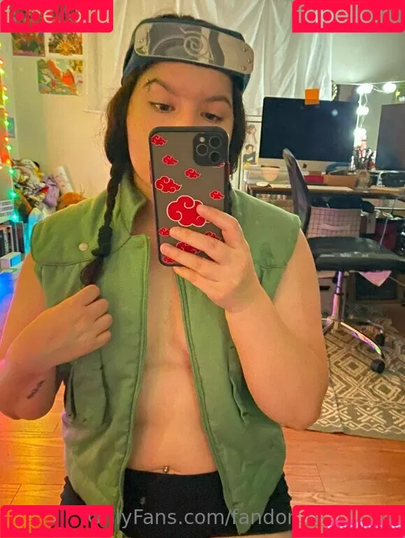 FandomReactions / fandomreactgirls Onlyfans Photo Gallery 