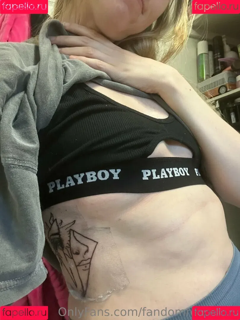 FandomReactions / fandomreactgirls Onlyfans Photo Gallery 