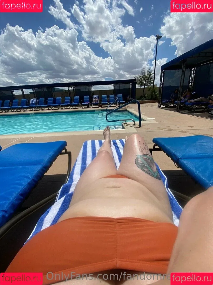 FandomReactions / fandomreactgirls Onlyfans Photo Gallery 