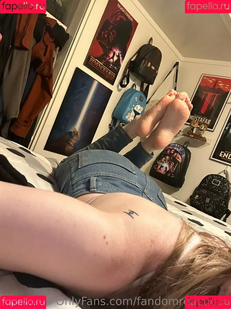 FandomReactions / fandomreactgirls Onlyfans Photo Gallery 