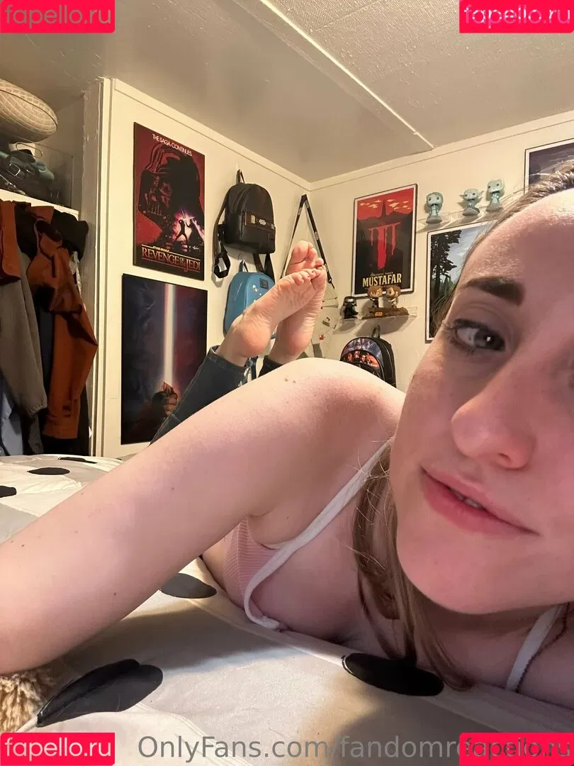 FandomReactions / fandomreactgirls Onlyfans Photo Gallery 