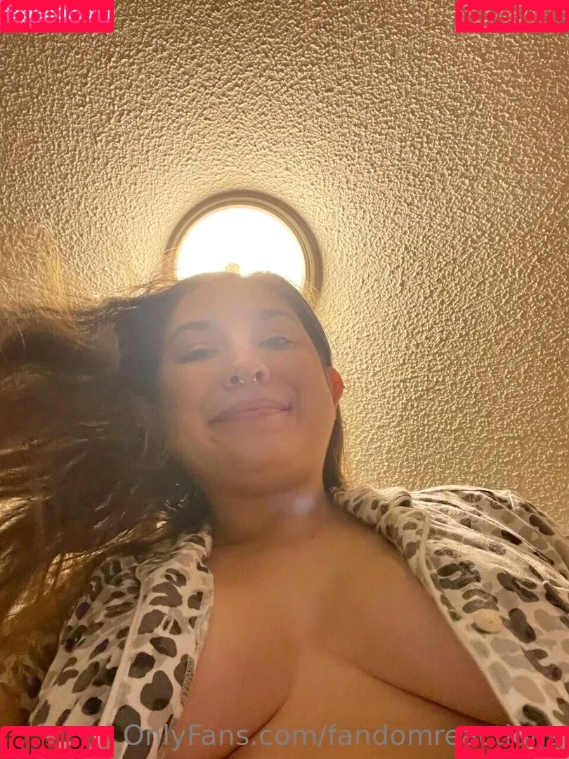 FandomReactions / fandomreactgirls Onlyfans Photo Gallery 