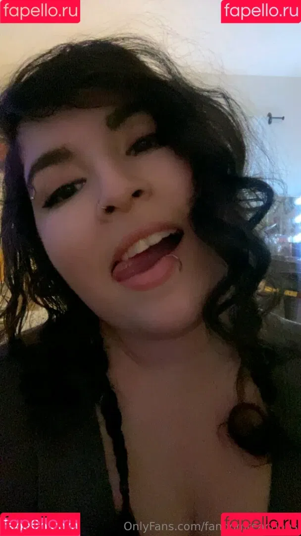 FandomReactions / fandomreactgirls Onlyfans Photo Gallery 
