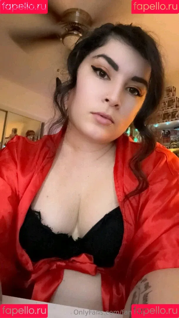 FandomReactions / fandomreactgirls Onlyfans Photo Gallery 