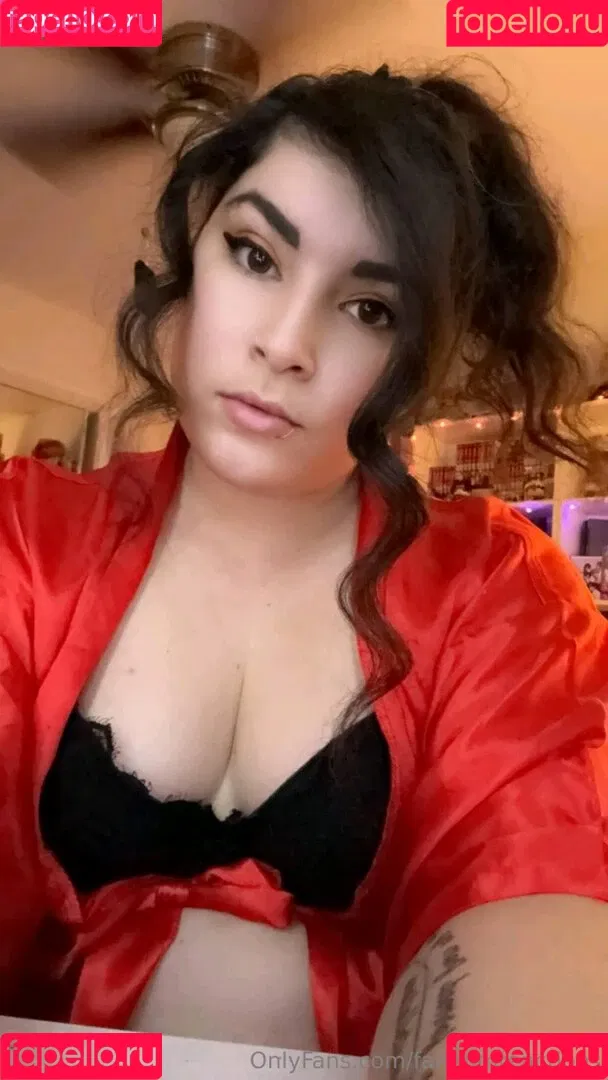 FandomReactions / fandomreactgirls Onlyfans Photo Gallery 