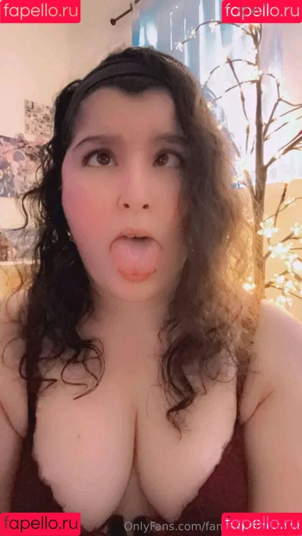 FandomReactions / fandomreactgirls Onlyfans Photo Gallery 