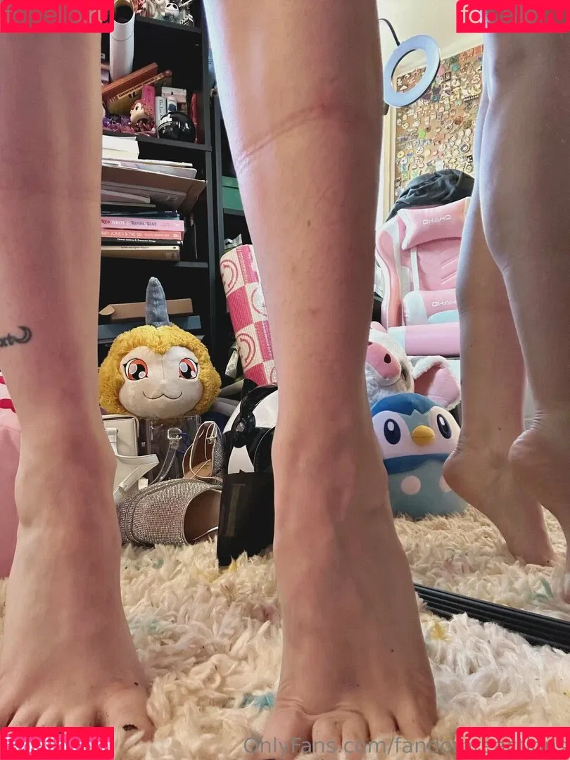 FandomReactions / fandomreactgirls Onlyfans Photo Gallery 