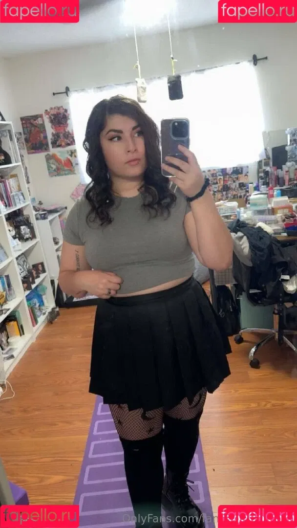 FandomReactions / fandomreactgirls Onlyfans Photo Gallery 