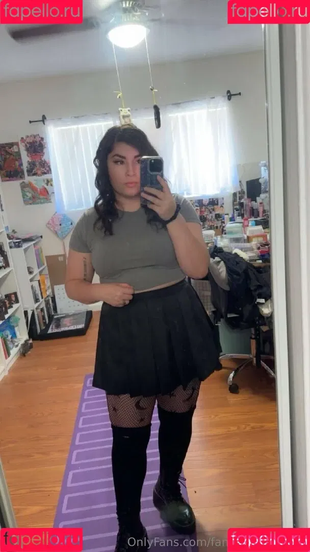 FandomReactions / fandomreactgirls Onlyfans Photo Gallery 