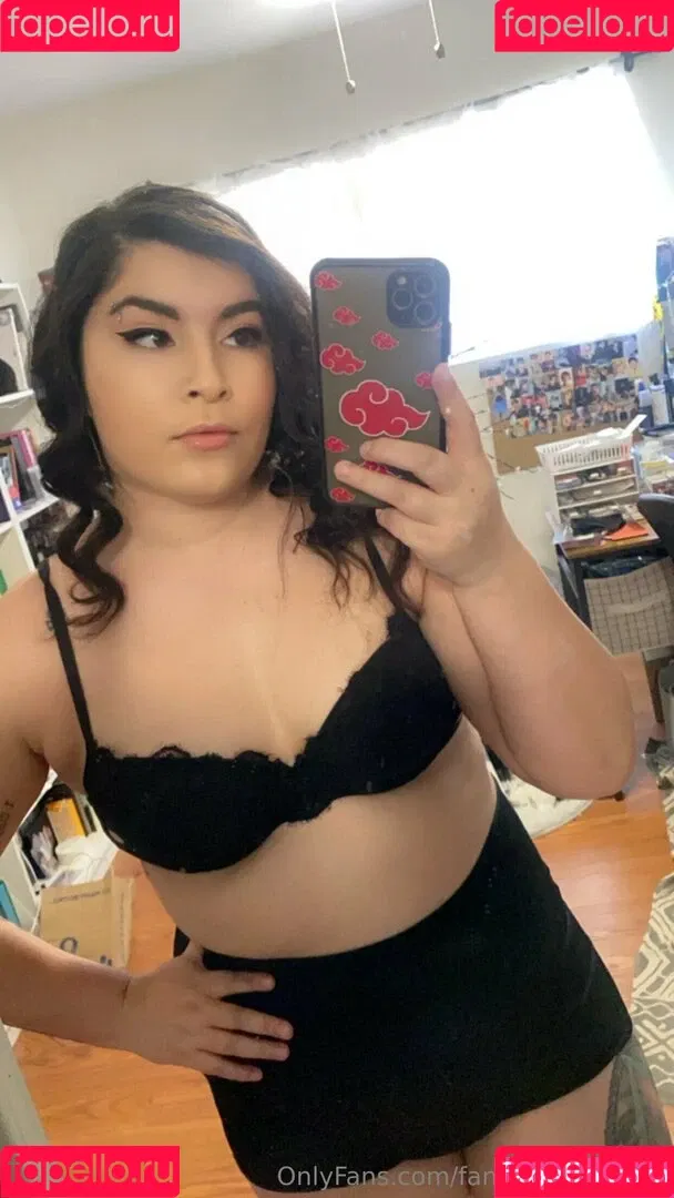 FandomReactions / fandomreactgirls Onlyfans Photo Gallery 