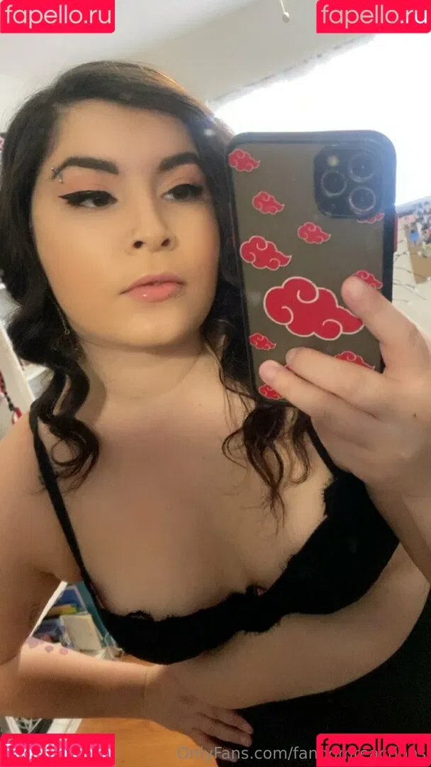 FandomReactions / fandomreactgirls Onlyfans Photo Gallery 