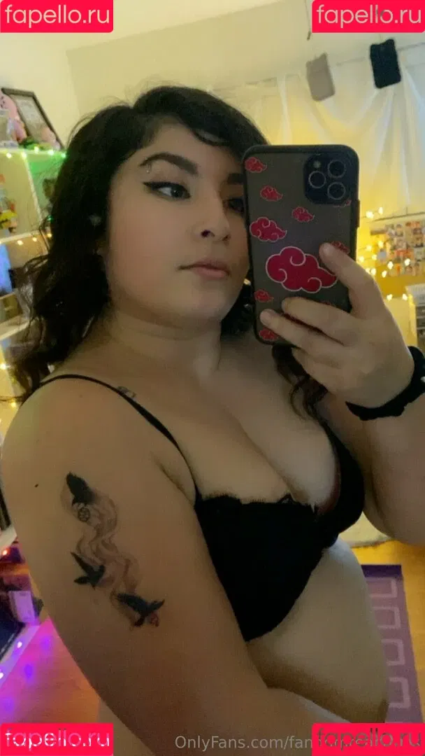 FandomReactions / fandomreactgirls Onlyfans Photo Gallery 