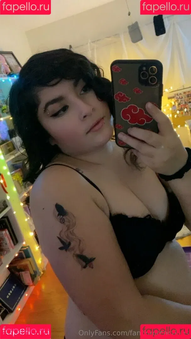 FandomReactions / fandomreactgirls Onlyfans Photo Gallery 