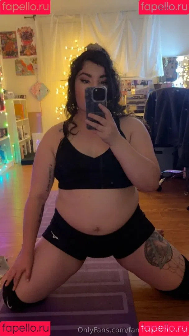 FandomReactions / fandomreactgirls Onlyfans Photo Gallery 