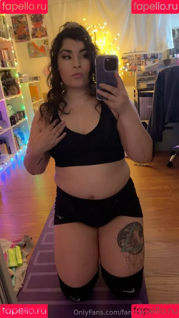 FandomReactions / fandomreactgirls Onlyfans Photo Gallery 