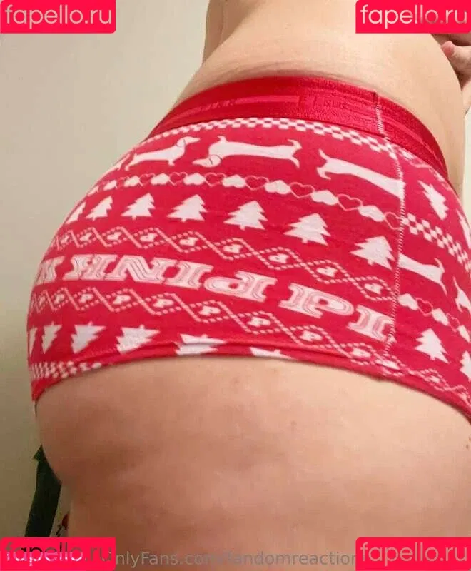 FandomReactions / fandomreactgirls Onlyfans Photo Gallery 