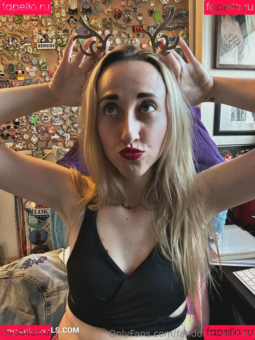FandomReactions / fandomreactgirls Onlyfans Photo Gallery 