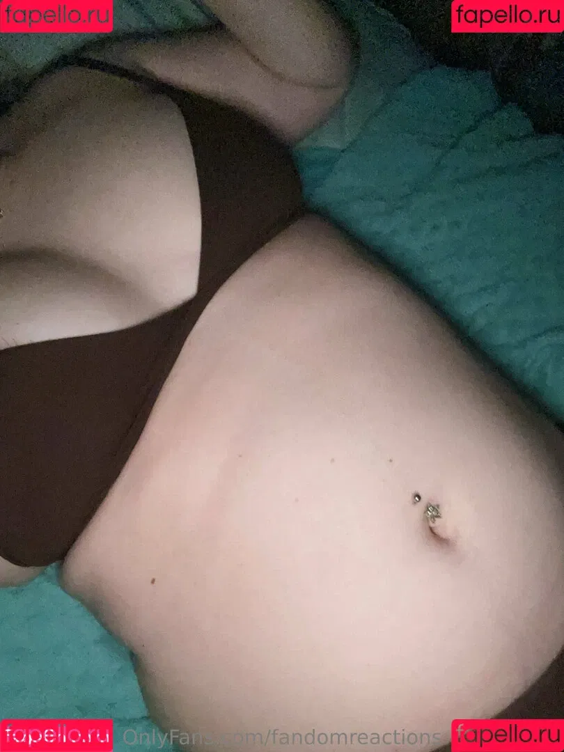 FandomReactions / fandomreactgirls Onlyfans Photo Gallery 