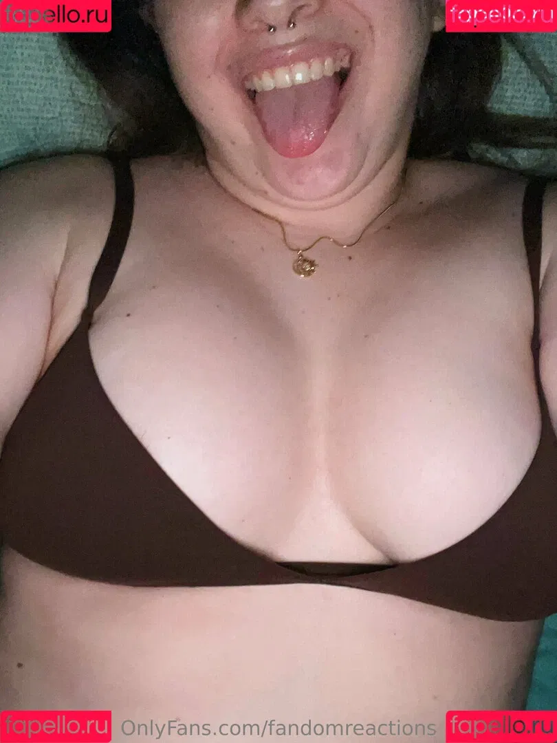 FandomReactions / fandomreactgirls Onlyfans Photo Gallery 