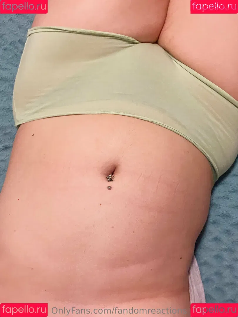 FandomReactions / fandomreactgirls Onlyfans Photo Gallery 