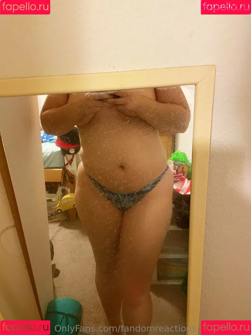 FandomReactions / fandomreactgirls Onlyfans Photo Gallery 