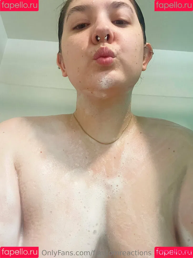 FandomReactions / fandomreactgirls Onlyfans Photo Gallery 