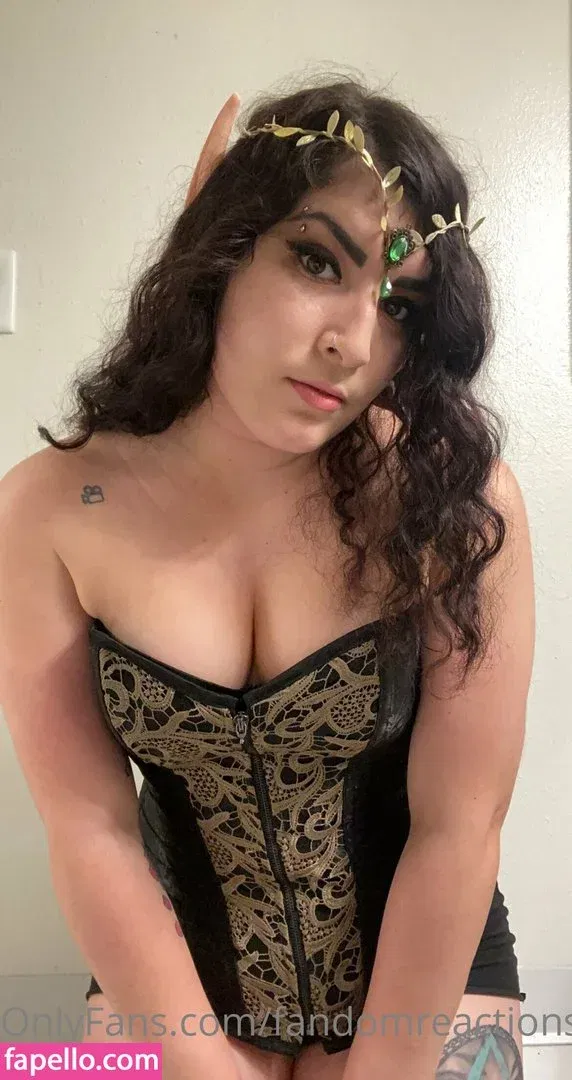 FandomReactions / fandomreactgirls Onlyfans Photo Gallery 