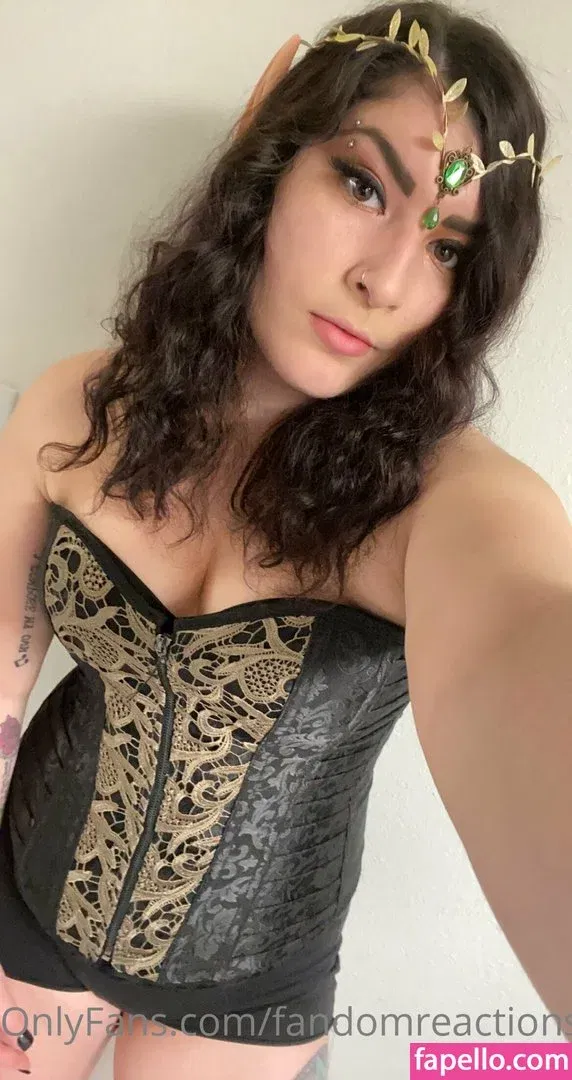 FandomReactions / fandomreactgirls Onlyfans Photo Gallery 