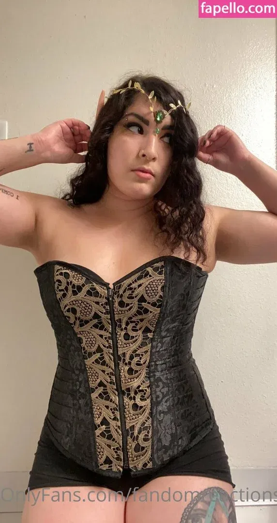 FandomReactions / fandomreactgirls Onlyfans Photo Gallery 