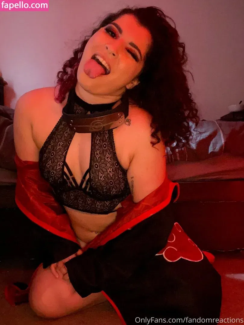 FandomReactions / fandomreactgirls Onlyfans Photo Gallery 