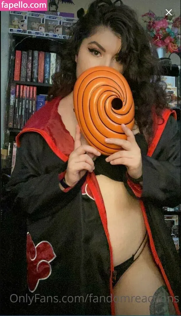 FandomReactions / fandomreactgirls Onlyfans Photo Gallery 