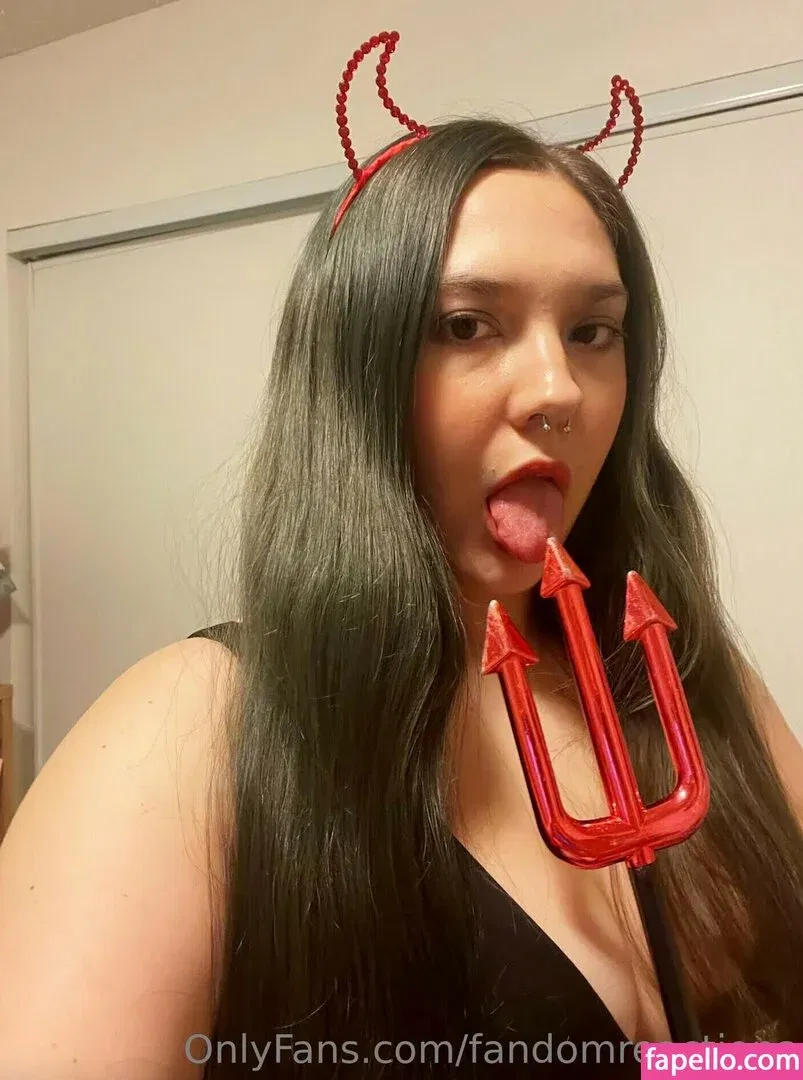 FandomReactions / fandomreactgirls Onlyfans Photo Gallery 