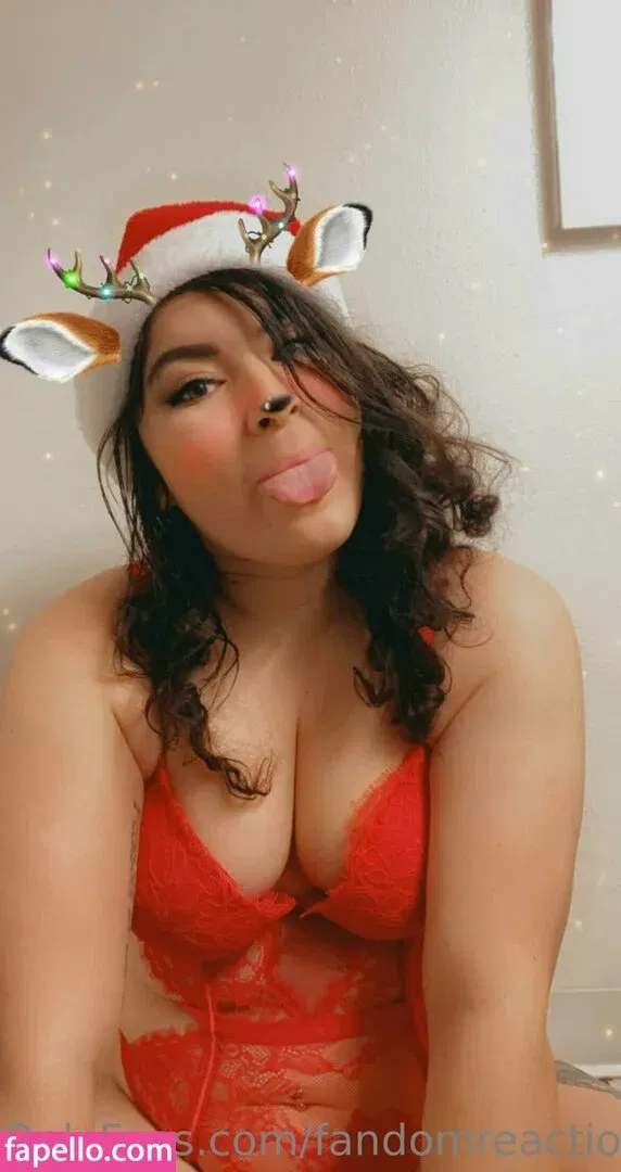 FandomReactions / fandomreactgirls Onlyfans Photo Gallery 