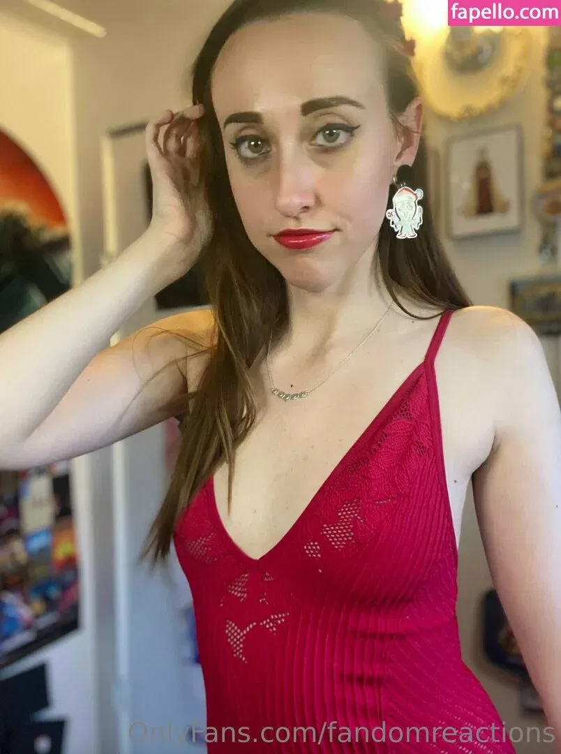 FandomReactions / fandomreactgirls Onlyfans Photo Gallery 
