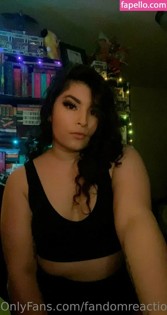 FandomReactions / fandomreactgirls Onlyfans Photo Gallery 