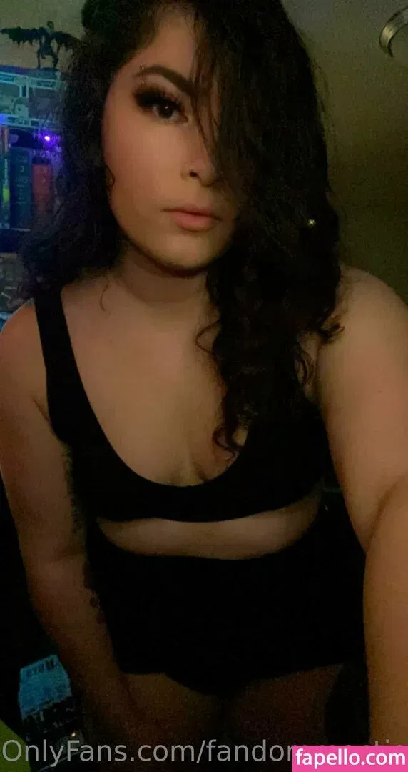 FandomReactions / fandomreactgirls Onlyfans Photo Gallery 