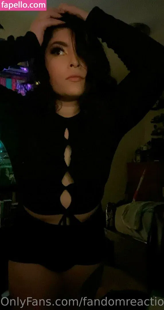 FandomReactions / fandomreactgirls Onlyfans Photo Gallery 